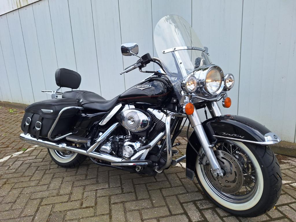 Harley Davidson 88 FLHRCI Road King Classic origineel NL., Motoren, 2 cilinders, Occasion, Chopper, 1449 cc