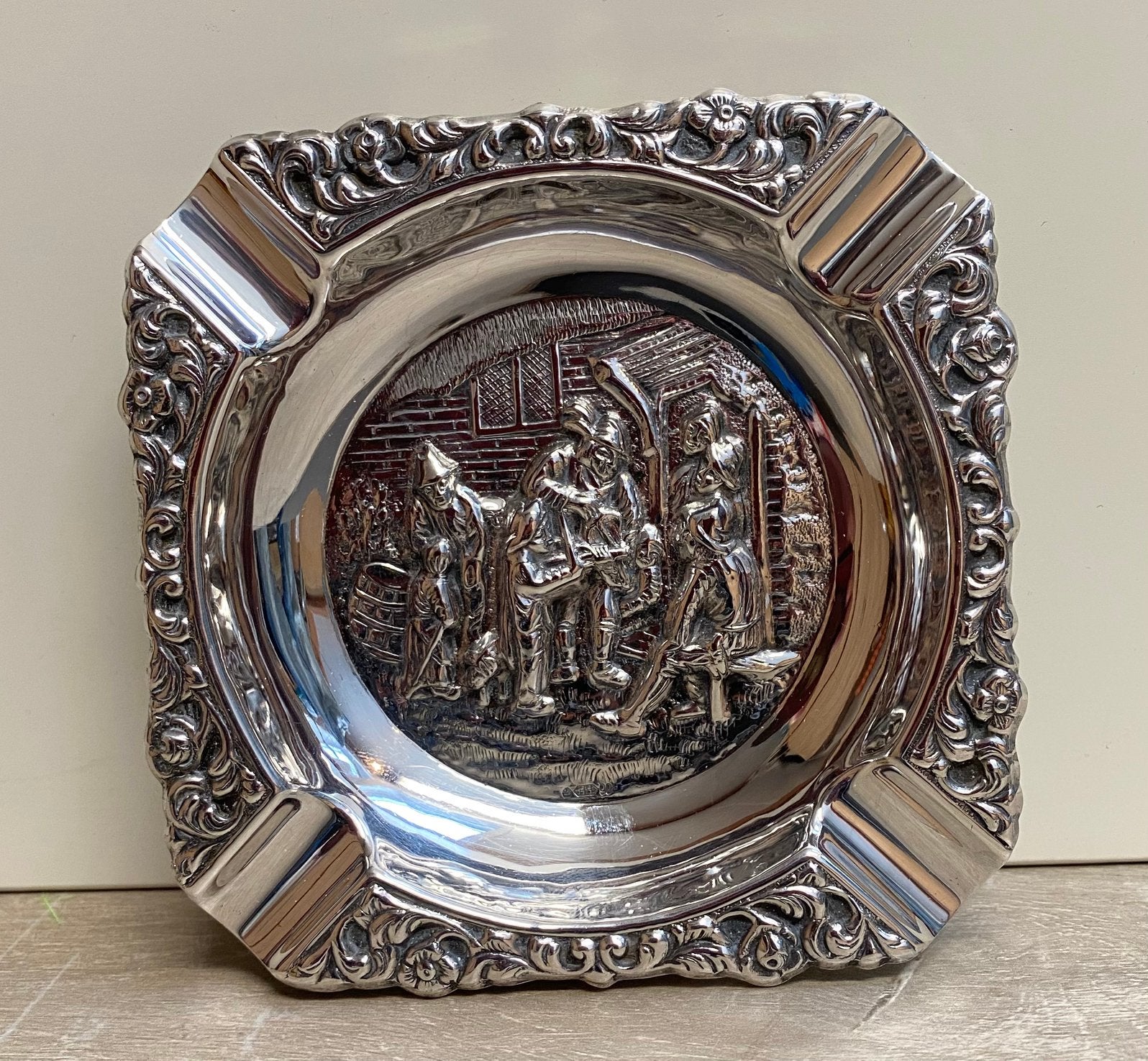 Verzilverde asbak van Herbert Hooijkaas, Ophalen of Verzenden, Zilver