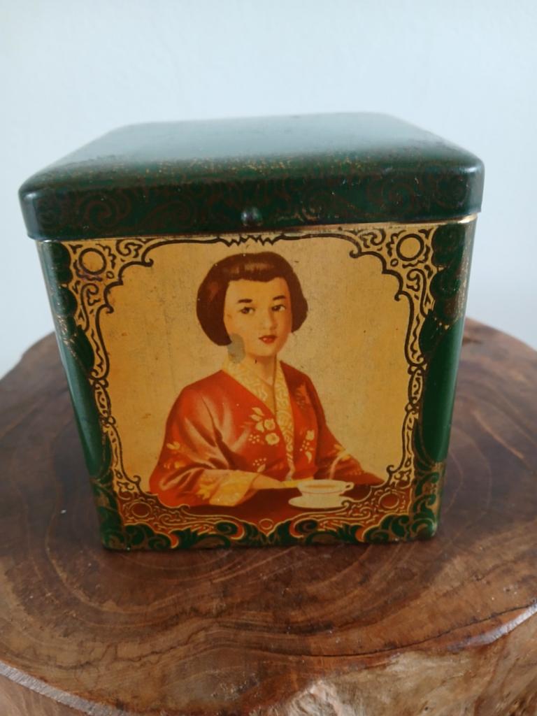 vintage theeblikje van de Coop., Verzamelen, Blikken, Ophalen of Verzenden, Gebruikt, Thee, Overige merken