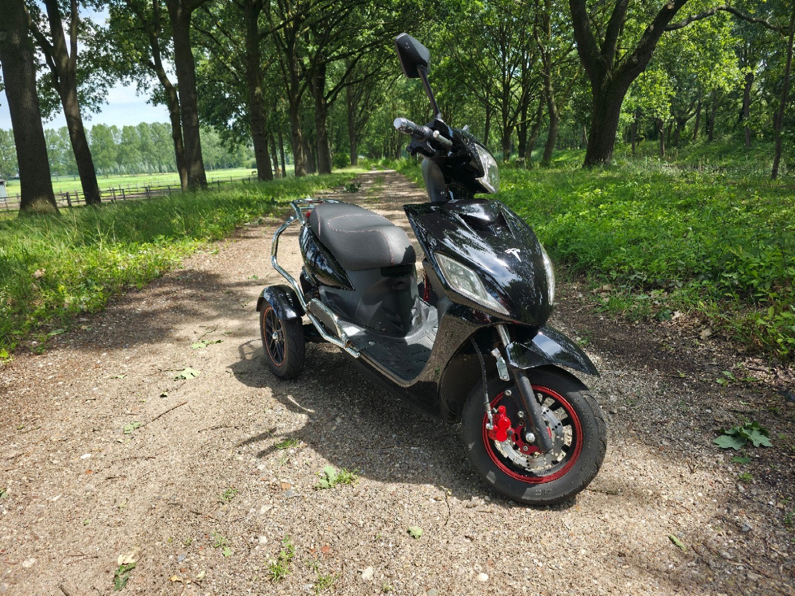 Stoere IVA T3 driewieler — geen rijbewijs of helm nodig!, Gebruikt, Elektrisch, Ophalen, Iva