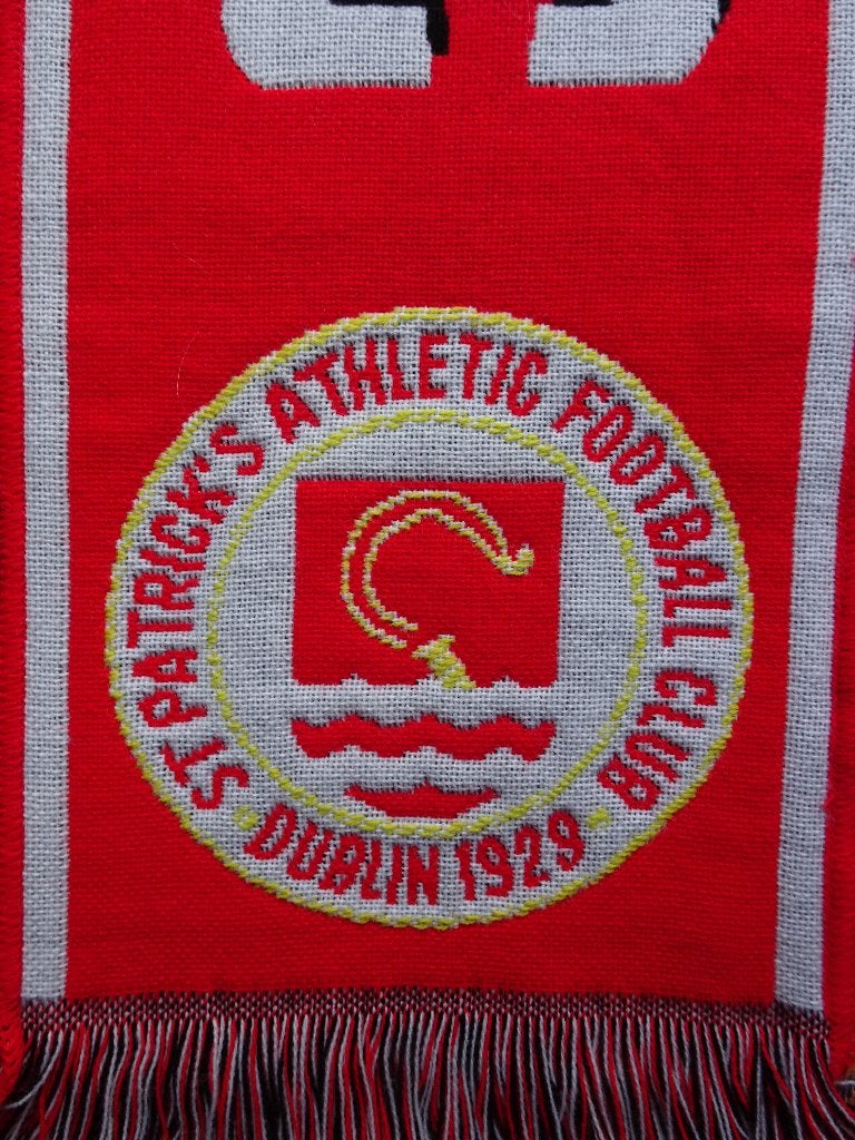 sjaal St. Patrick's Athletic (Ierland), Verzamelen, Ophalen of Verzenden, Nieuw, Buitenlandse clubs, Vaantje of Sjaal