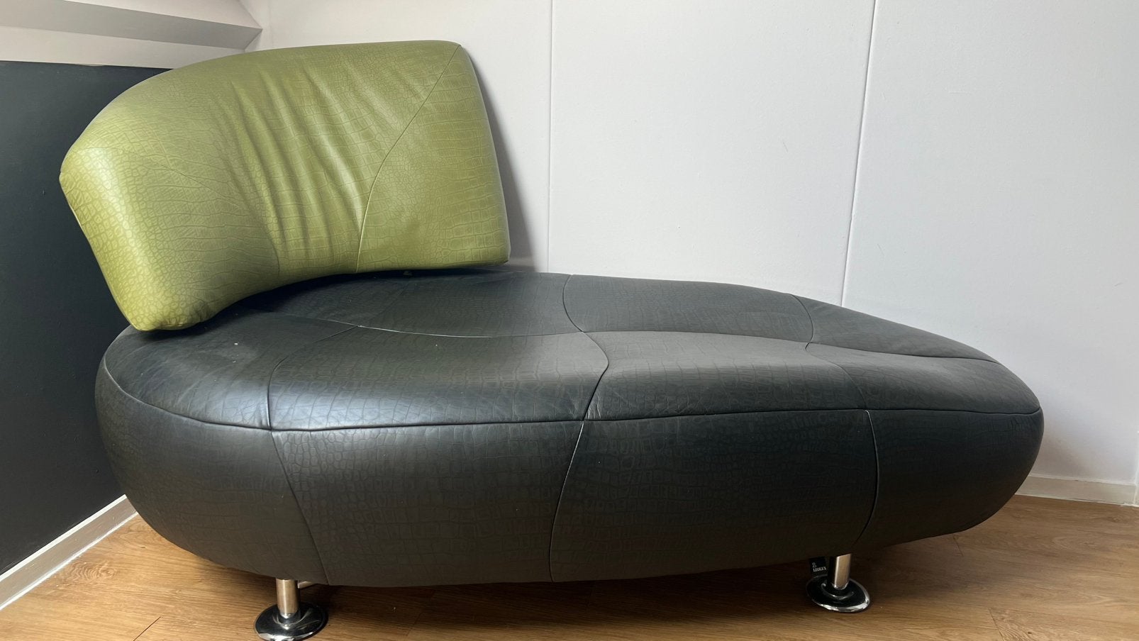 Leolux kikko chaise longue, Ophalen, Gebruikt