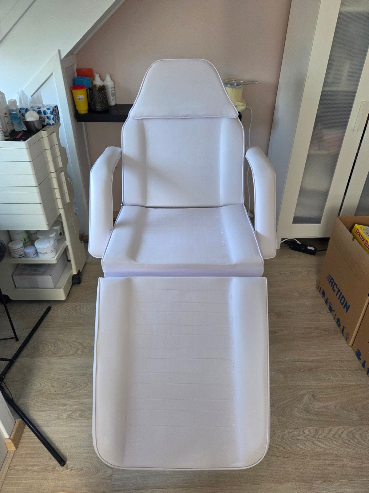 behandelstoel hydraulisch, Ophalen, Zo goed als nieuw, Massagetafel