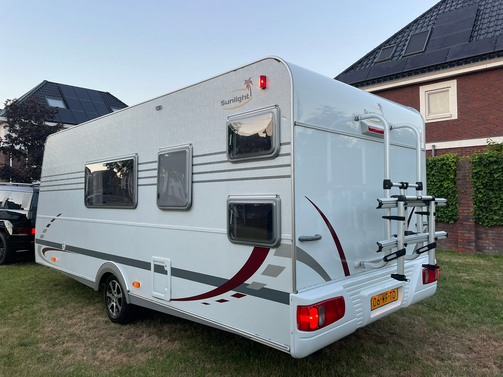 Sunlight caravan | Stapelbed | Mover | Airco | luifel, Sunlight, Luifel, Treinzit, Particulier