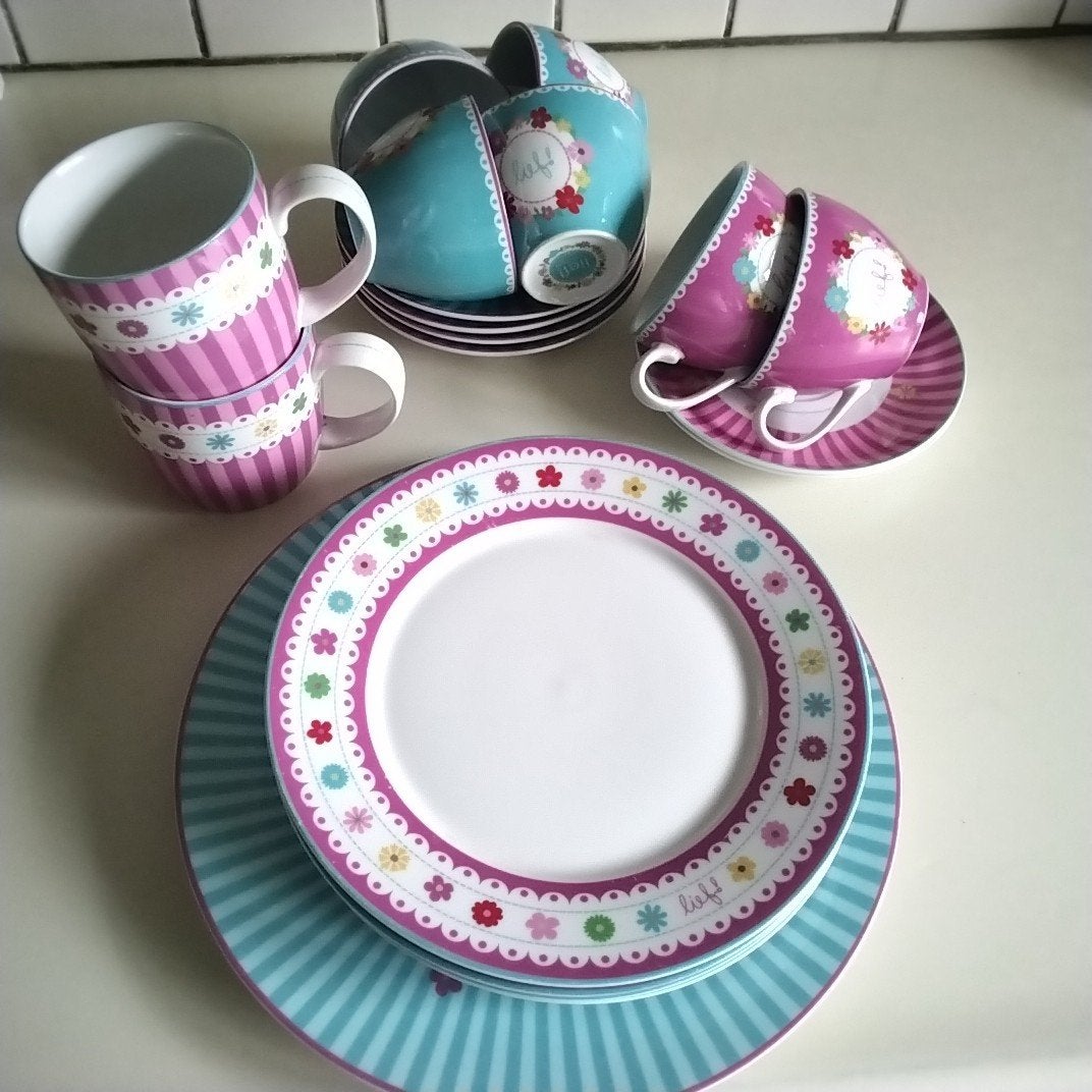 Van Lief by Lifestyle: dinerbord, kop en schotels,  mokken, Ophalen of Verzenden, Zo goed als nieuw, Overige stijlen, Kop(pen) en/of Schotel(s)