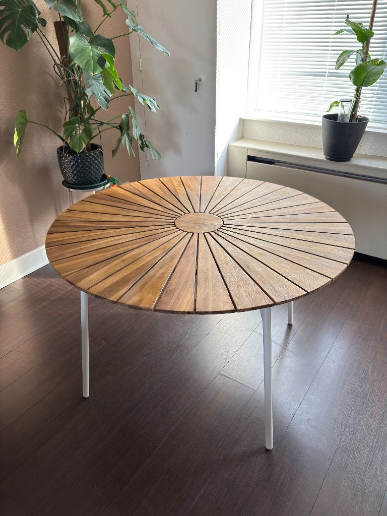 Tafel/Table/Stol Jysk, Ophalen, Rond, Zo goed als nieuw, Vier personen