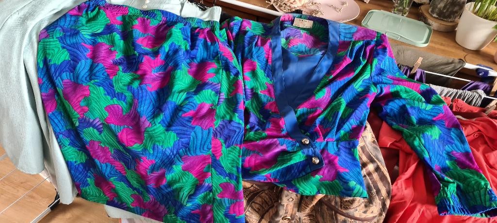 Dames kledingpakket, Ophalen, Zo goed als nieuw
