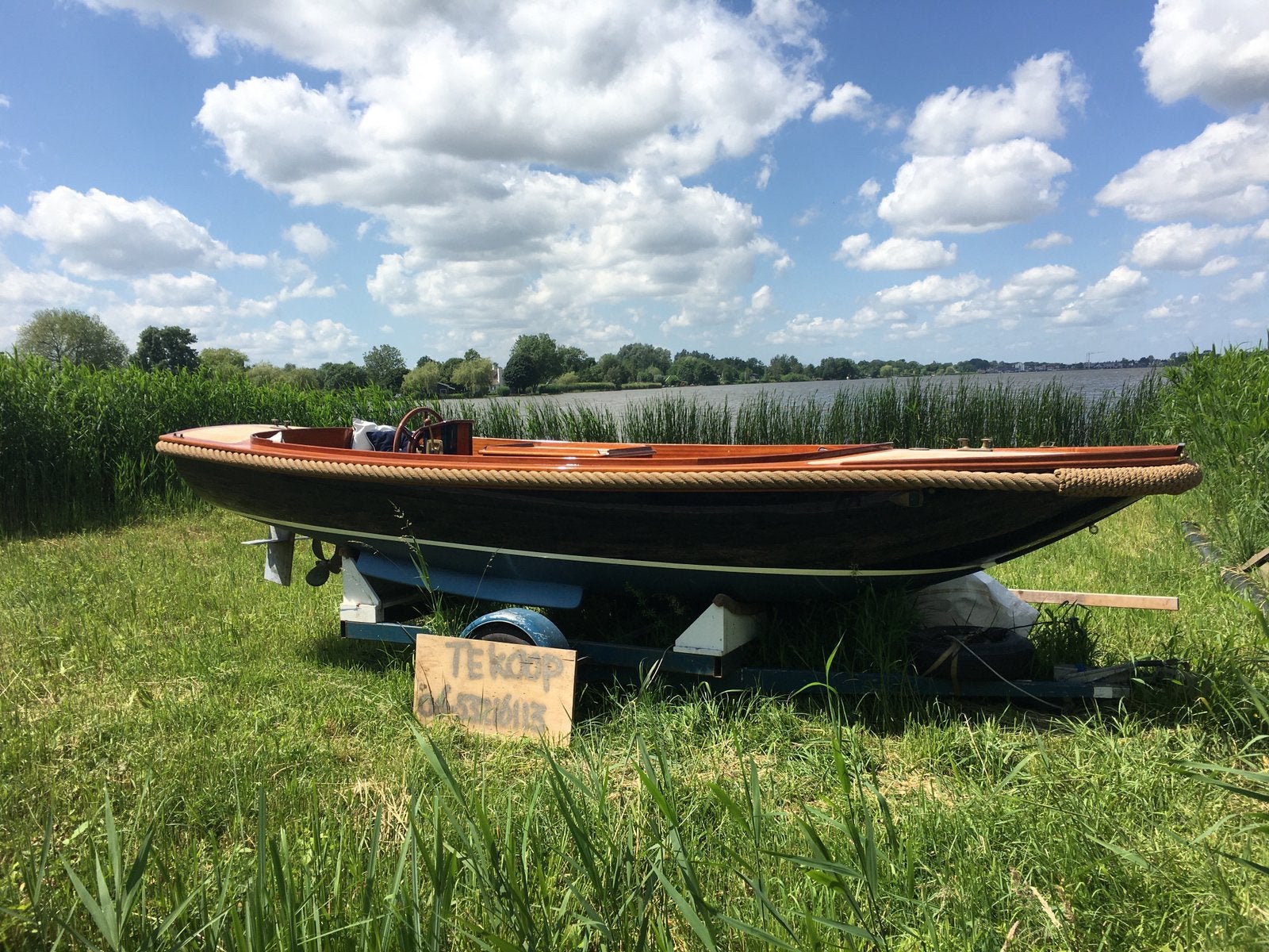 Zomerdeal. Avr vlet model veelenturf 6 meter, Ophalen, Kabelaring, Binnenboordmotor, 2 m