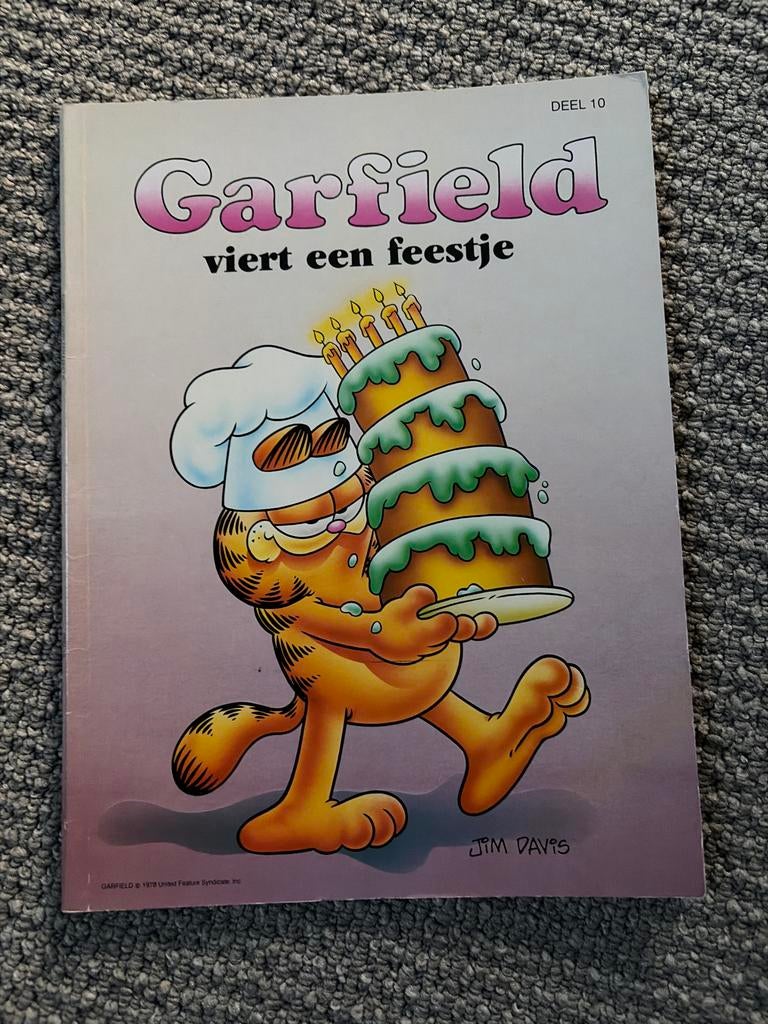 Garfield viert een feestje - Deel 10, Eén stripboek, Ophalen of Verzenden, Gelezen