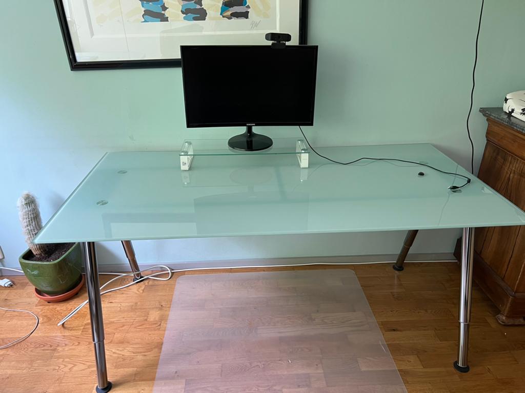 IKEA buro Galant - melkglas, Huis en Inrichting, 160 cm, In hoogte verstelbaar, Ophalen of Verzenden, Zo goed als nieuw