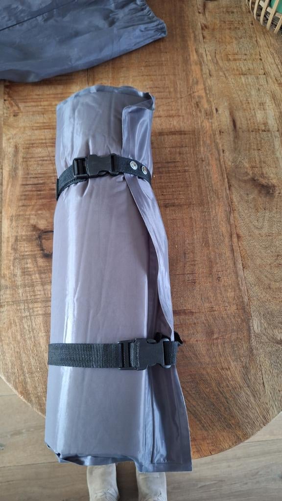 Comfortabele slaapmatje voor kamperen 2 stuks, Ophalen of Verzenden, Gebruikt, 1-persoons
