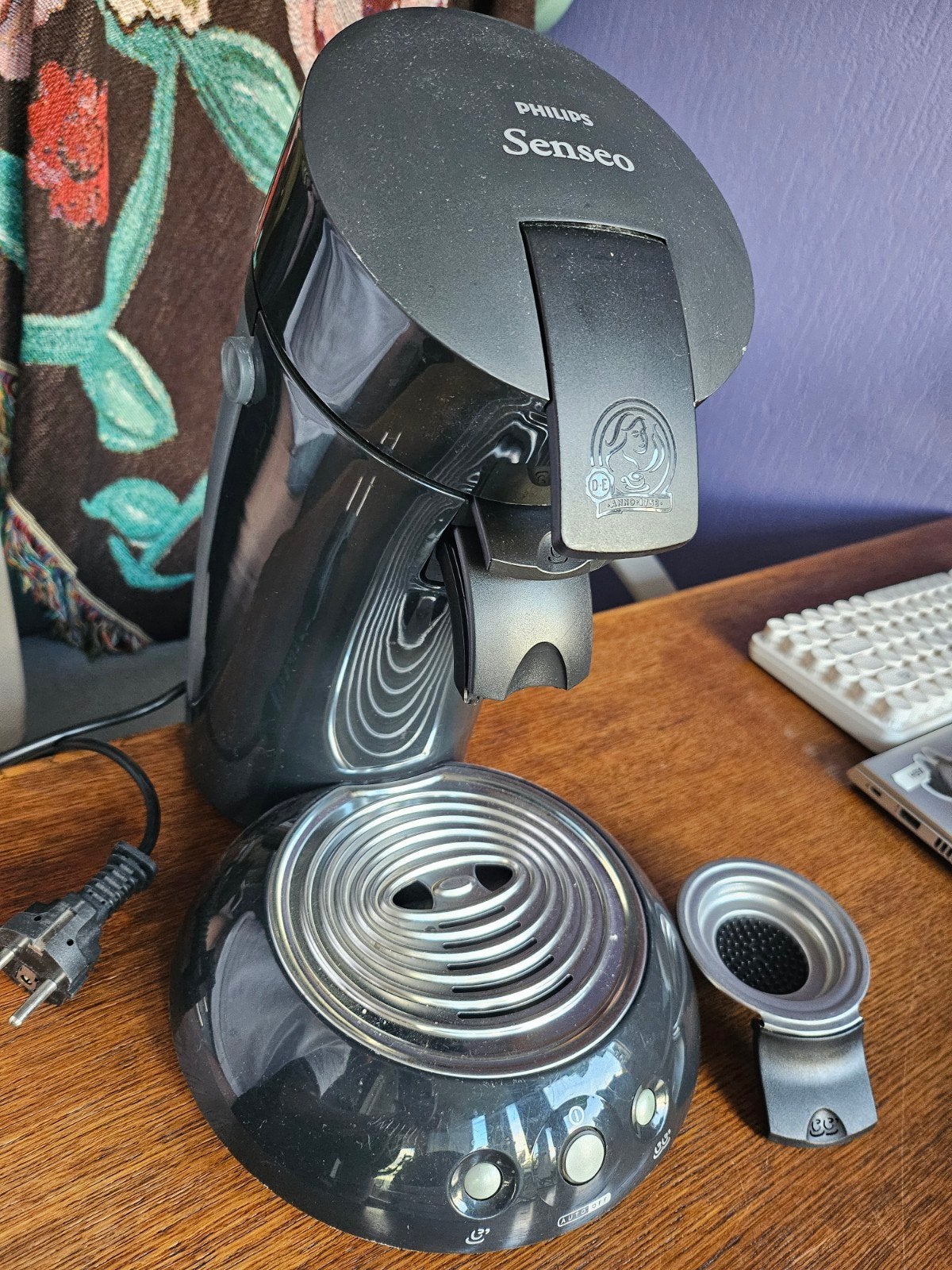 Philips senseo, Witgoed en Apparatuur, Koffiezetapparaten, Ophalen, Koffiemachine, Koffiepads en cups, Afneembaar waterreservoir