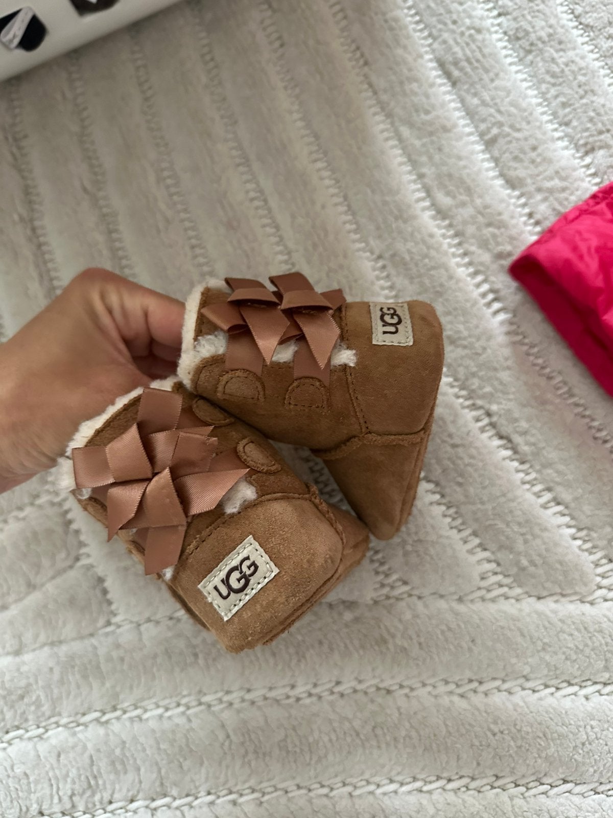 Uggs baby 3/6 maanden, Ophalen of Verzenden, Zo goed als nieuw, Jongetje of Meisje, Schoentjes