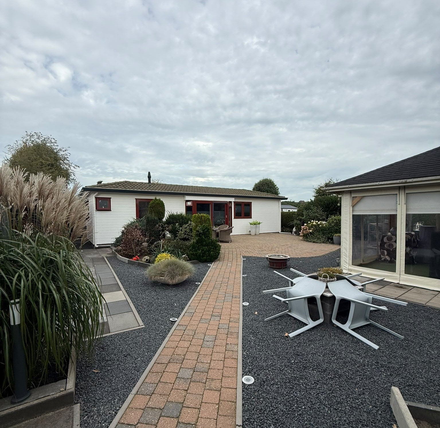 Prachtige instapklaar chalet te koop 55+ park, Tot en met 2