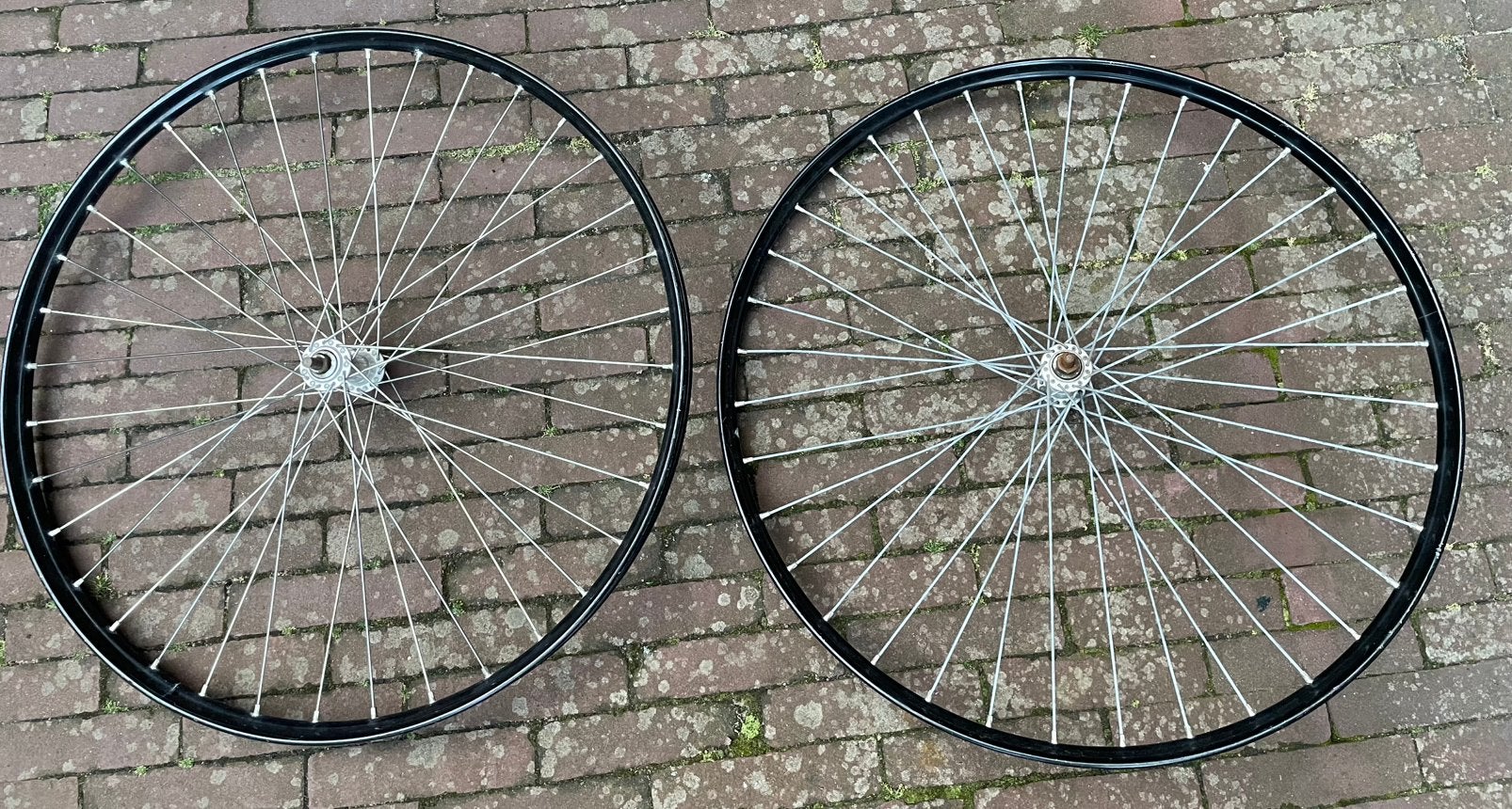 Fietswiel velgen 24c x 622 28 inch bieden per wiel 10e, Ophalen of Verzenden, Zo goed als nieuw, Band