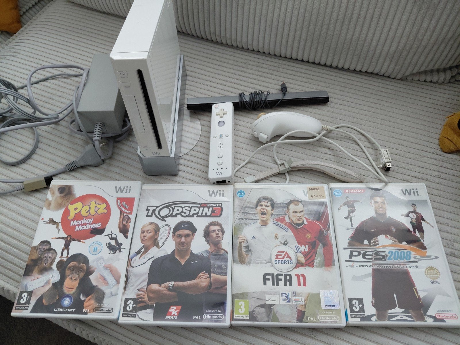 Nintendo Wii met Controller, Nunchuck en Spellen, Ophalen of Verzenden, Gebruikt, Met 1 controller, Met games