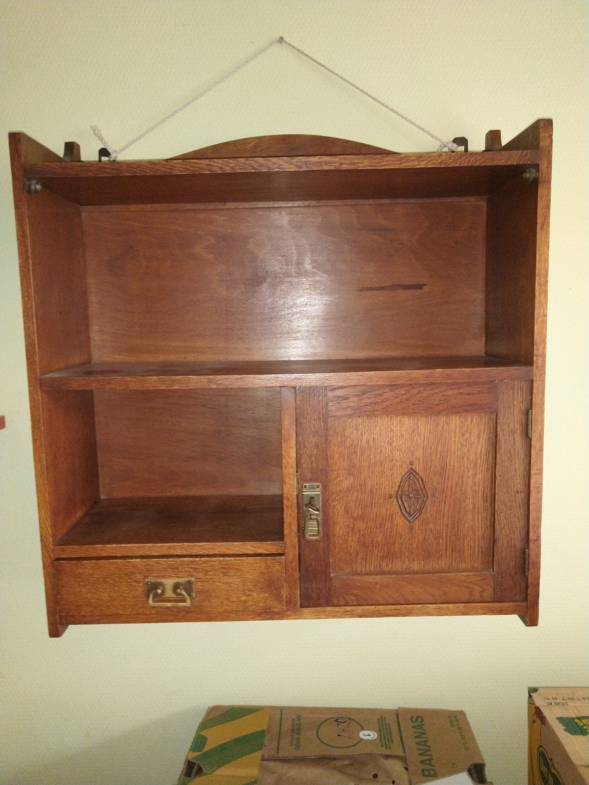 Vintage wandkastje met slot en sleutel, Ophalen of Verzenden