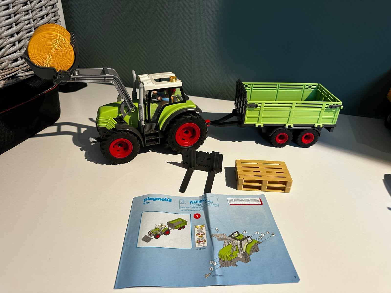 Playmobil Tractor met aanhanger en accessoires, Ophalen of Verzenden, Zo goed als nieuw, Jongen of Meisje