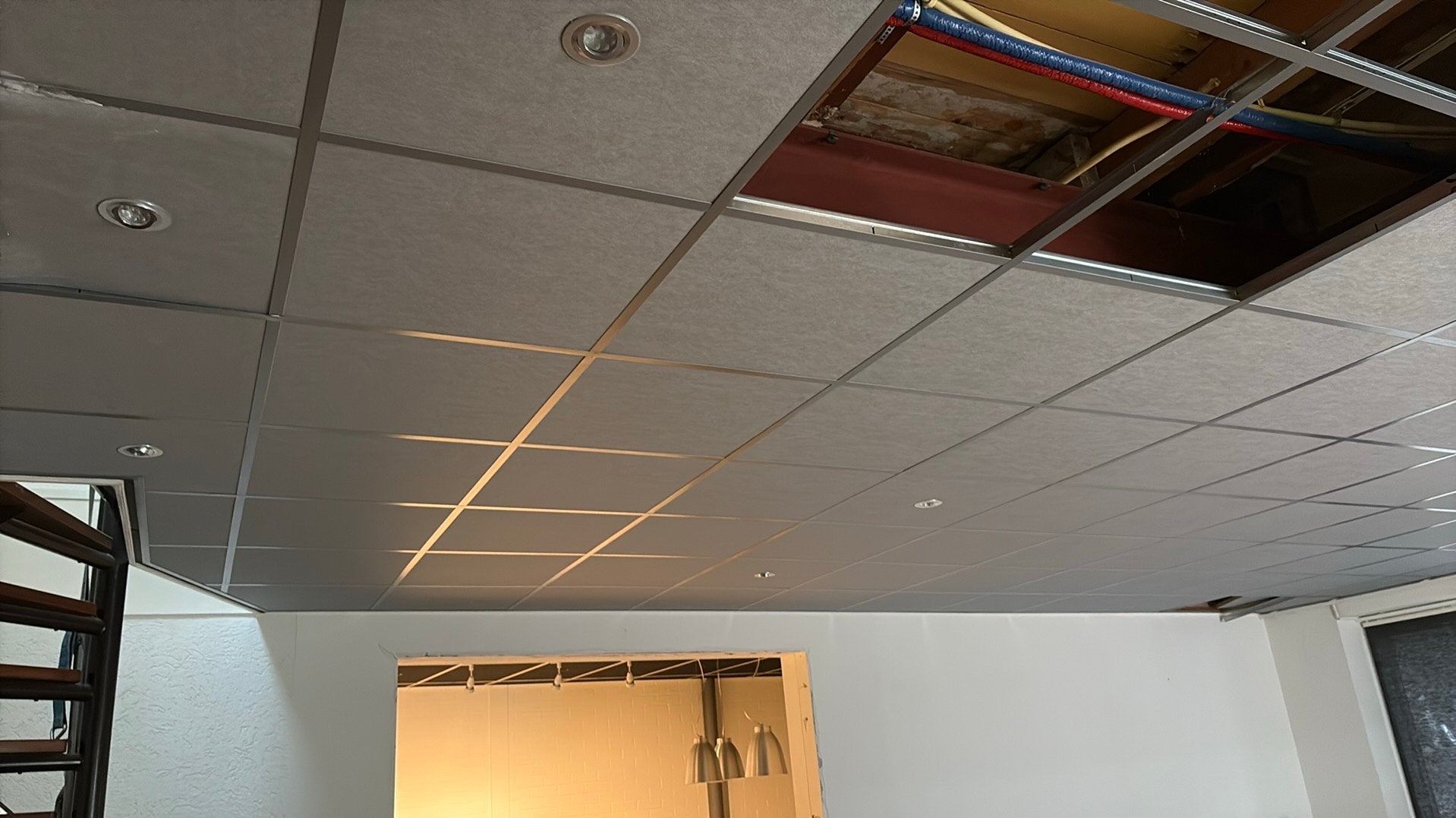 Systeemplafonds/ systeemplafond - geïsoleerde platen glaswol, Ophalen, Zo goed als nieuw, Glaswol, 15 m² of meer