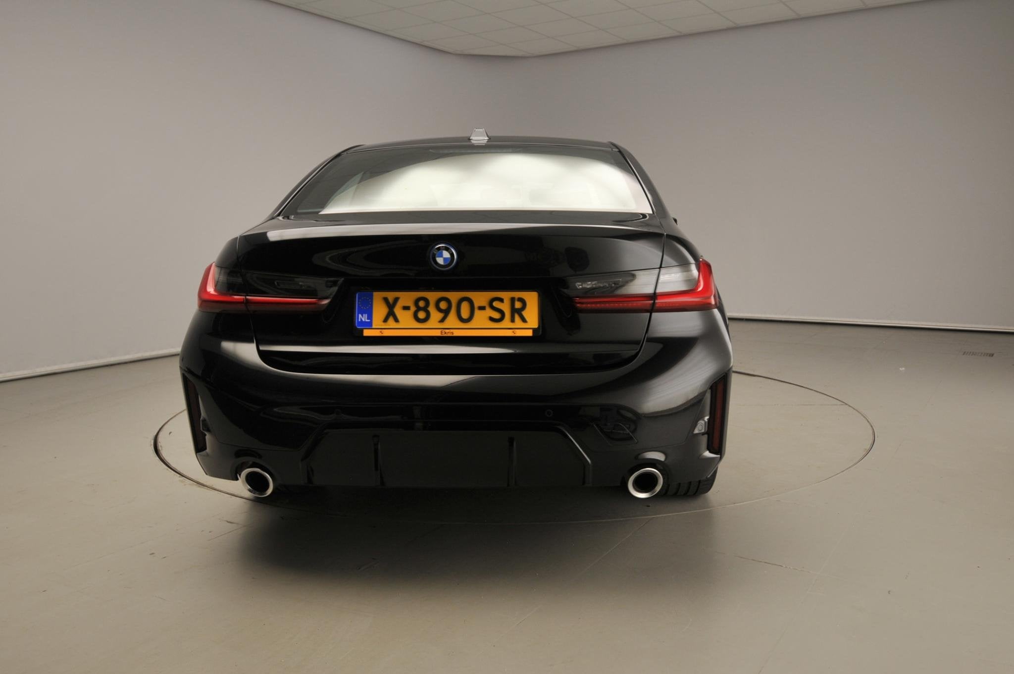 BMW 3 Serie Sedan 320e | M-Sportpakket | LED | Navigatie | S, Auto's, BMW, Gebruikt, 4 cilinders, Automatische klimaatregeling