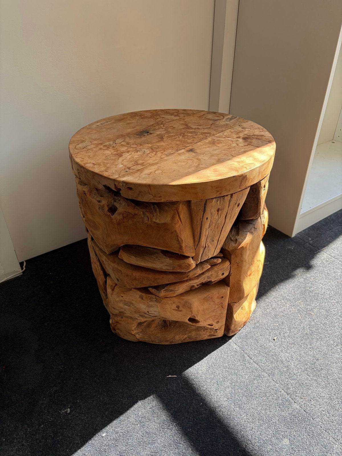 Unieke boomstam bijzettafel - Ø45cm, 45cm hoog, Huis en Inrichting, Tafels | Bijzettafels, Minder dan 55 cm, Gebruikt, Rond, Hout