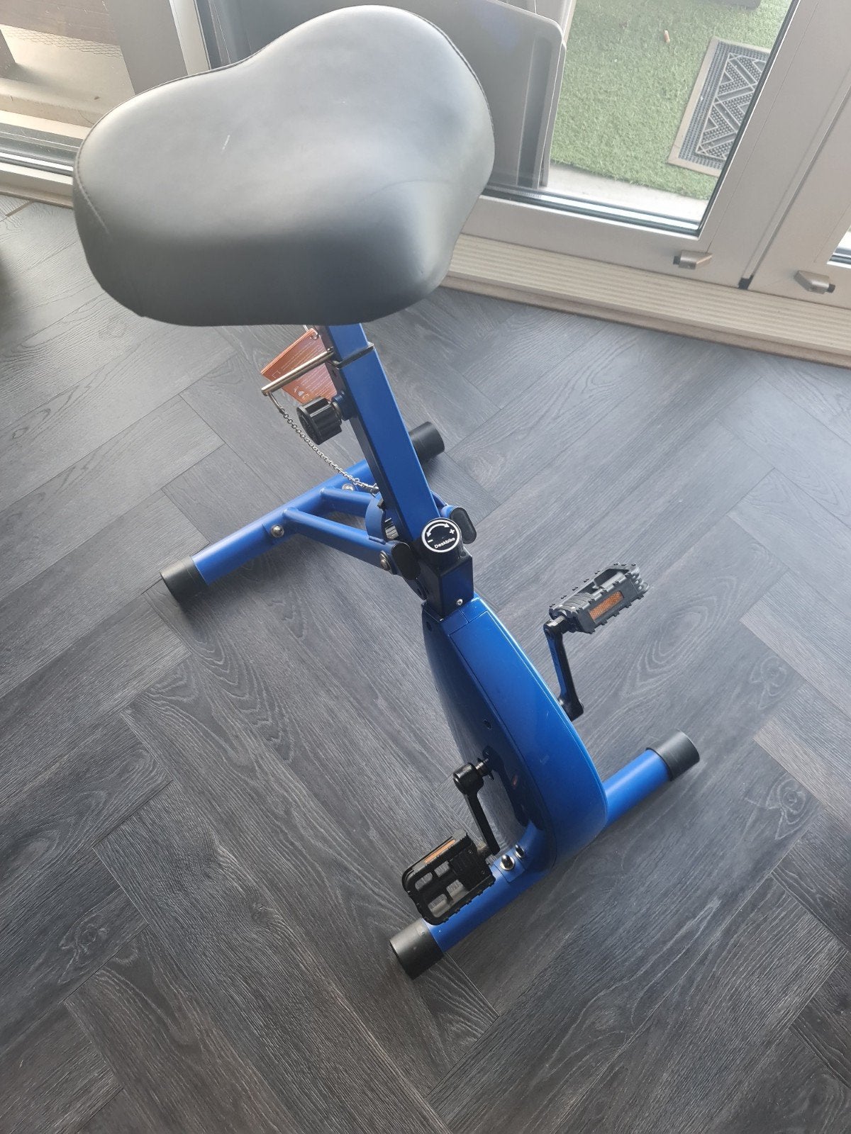 Deskbike - Compacte Hometrainer voor Thuis of Kantoor, Ophalen, Gebruikt, Metaal, Benen