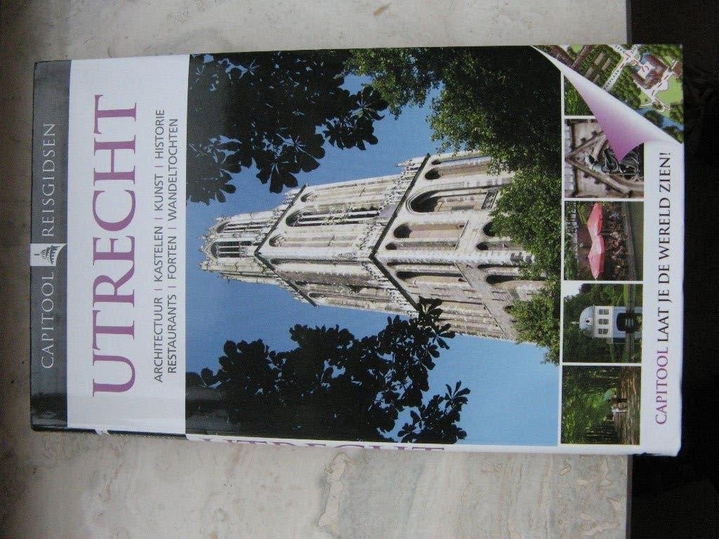 Capitool Utrecht, Boeken, Capitool, Nieuw, Ophalen of Verzenden, Reisgids of -boek