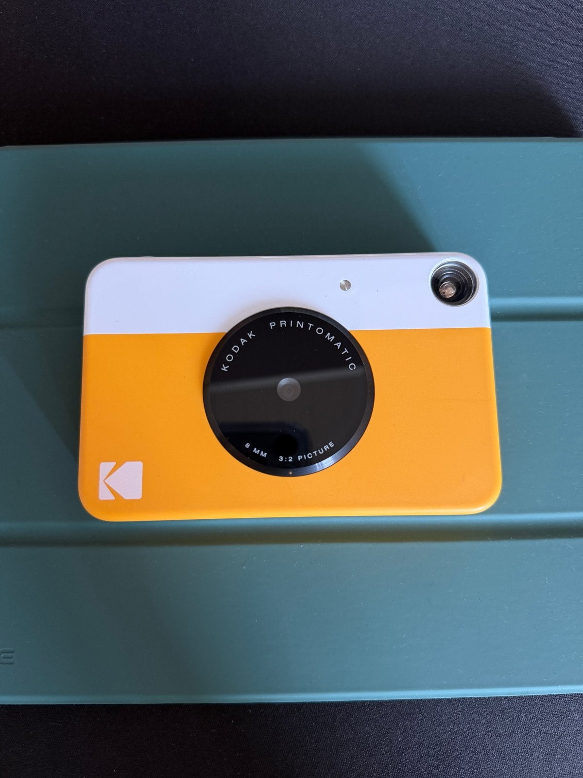 Kodak Printomatic Instant Print Camera - Geel/Wit, Ingebouwde flitser, Instant camera, Ophalen of Verzenden, Zo goed als nieuw