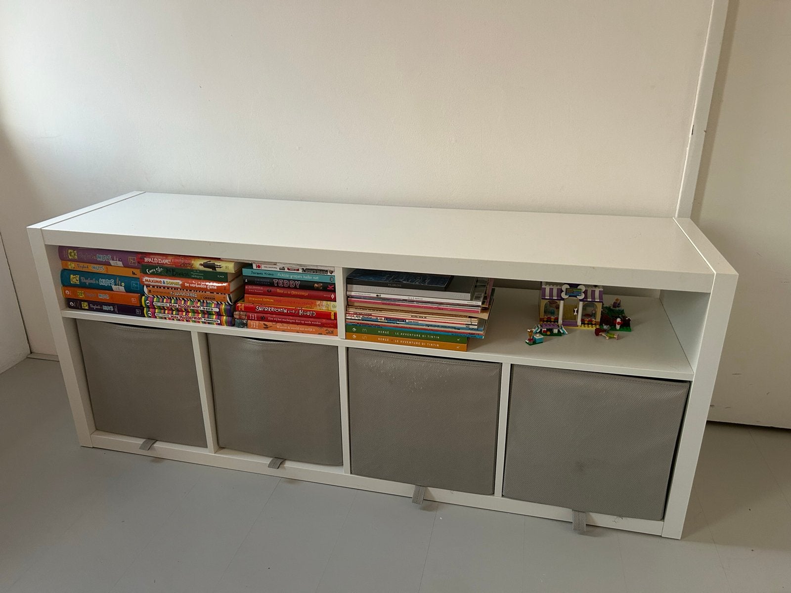 IKEA KALLAX TV-meubel wit 147x60 cm met 4 stoffen bakken, Ophalen, Gebruikt, 100 tot 150 cm, 25 tot 50 cm