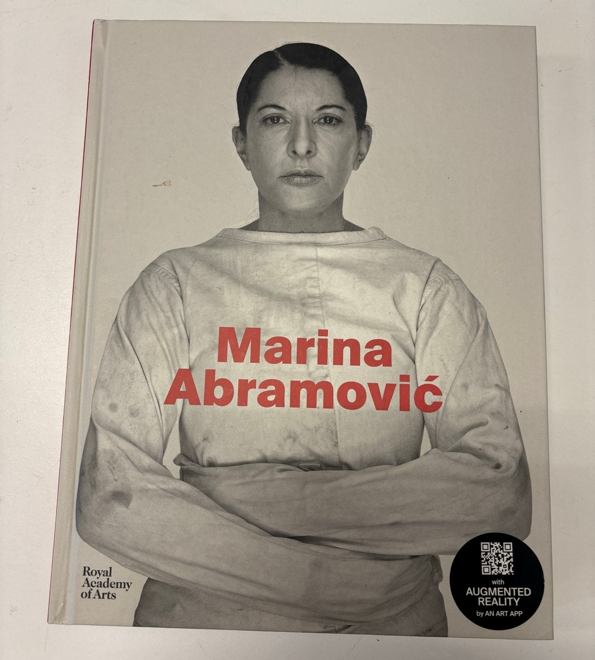 Marina Abramović: The Spirit In Any Condition Does Not Burn, Ophalen of Verzenden, Zo goed als nieuw, Overige onderwerpen