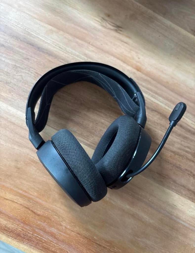SteelSeries Arctis 7P+ Draadloze Gaming Headset, Overige merken, Ophalen of Verzenden, Zo goed als nieuw, Over oor (circumaural)