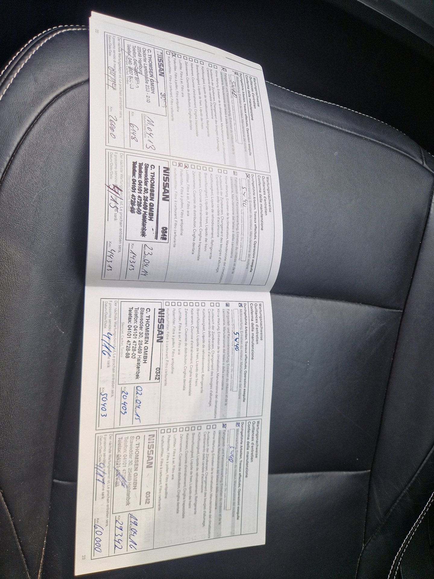 Nissan Qashqai 2.0 Connect Edition 4WD Trekhaak Panoramadak, Auto's, Nissan, 1325 kg, 4 cilinders, Bruin, Bedrijf