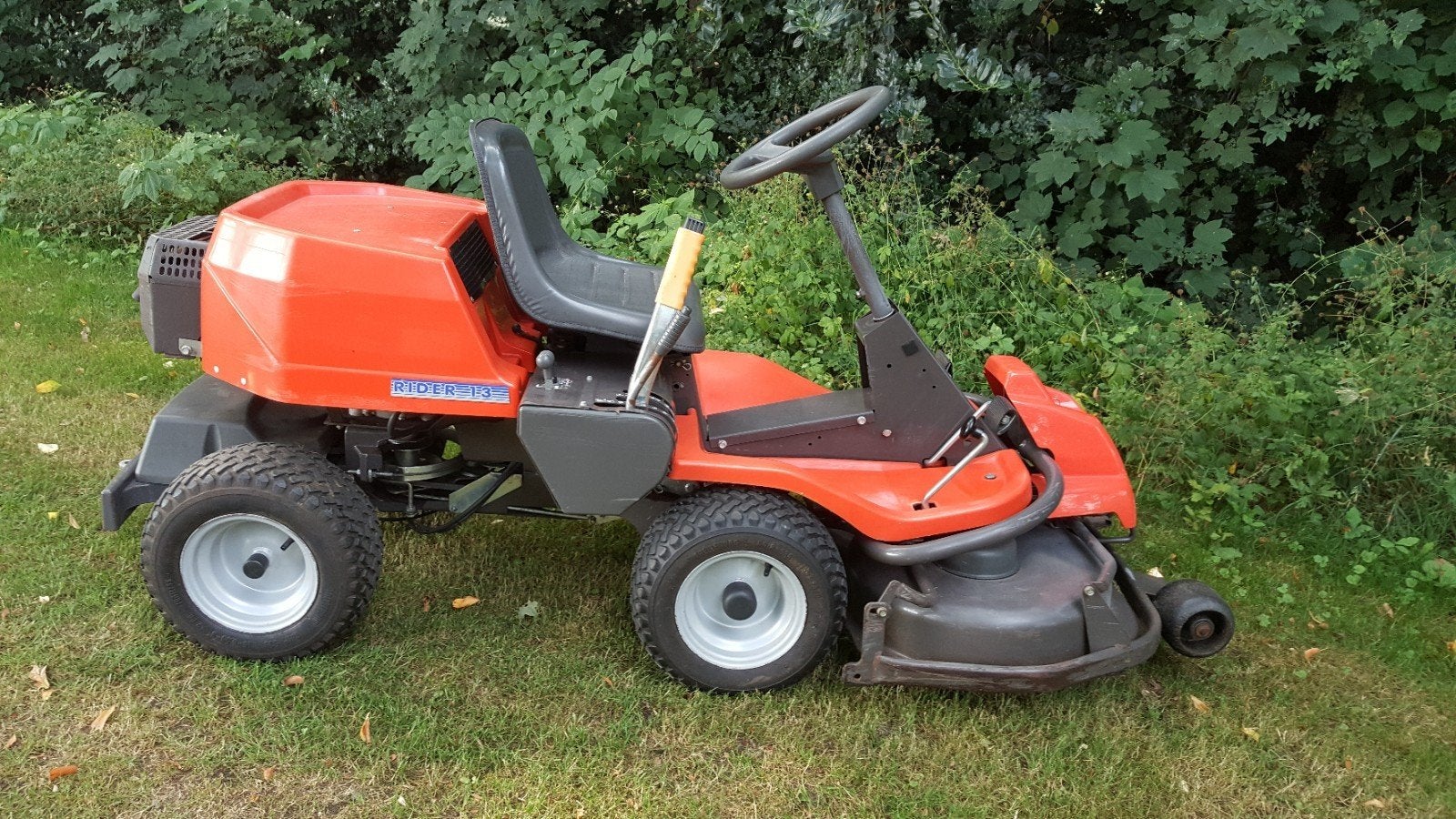 Husqvarna rider 13 hst frontmaaier zitmaaier, Tuin en Terras, Zitmaaiers, Ophalen, Gebruikt, Husqvarna, Mulchfunctie