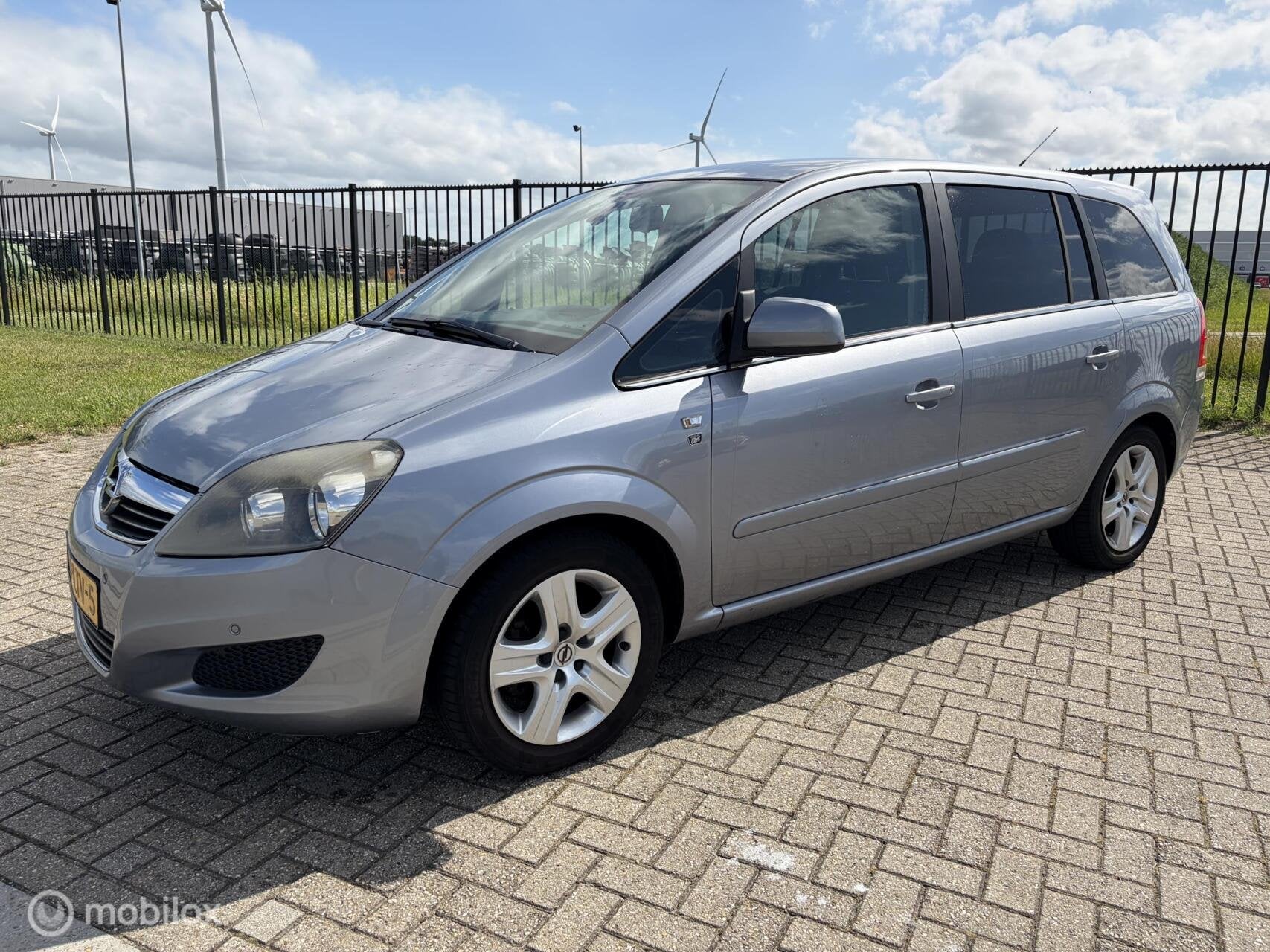 Opel Zafira 1.6 111 years edition 7 persoons, Auto's, Voorwielaandrijving, Gebruikt, 4 cilinders, 1000 kg