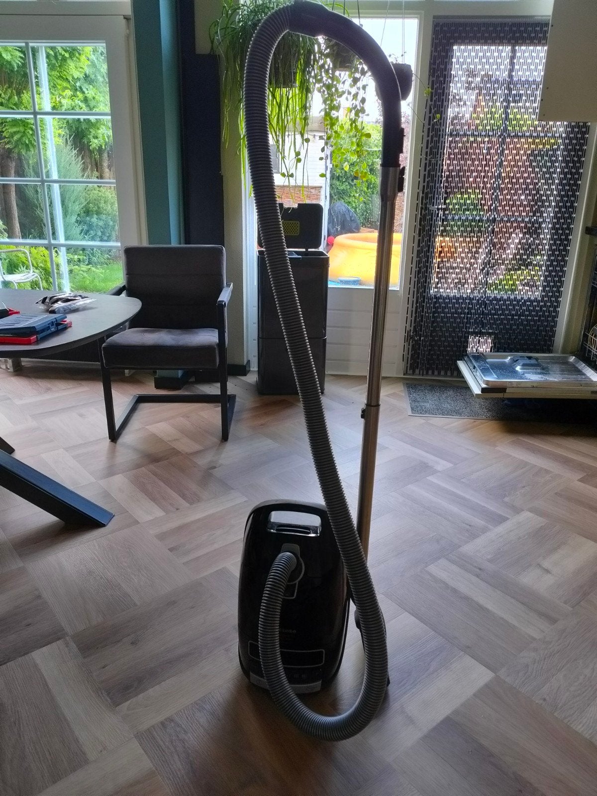 Miele C3 complete powerline black, Ophalen