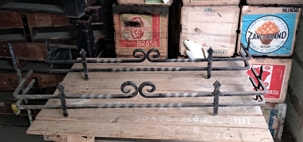 Hek hekken balkonhekken vensterbank hekken decoratie, Antiek en Kunst, Ophalen