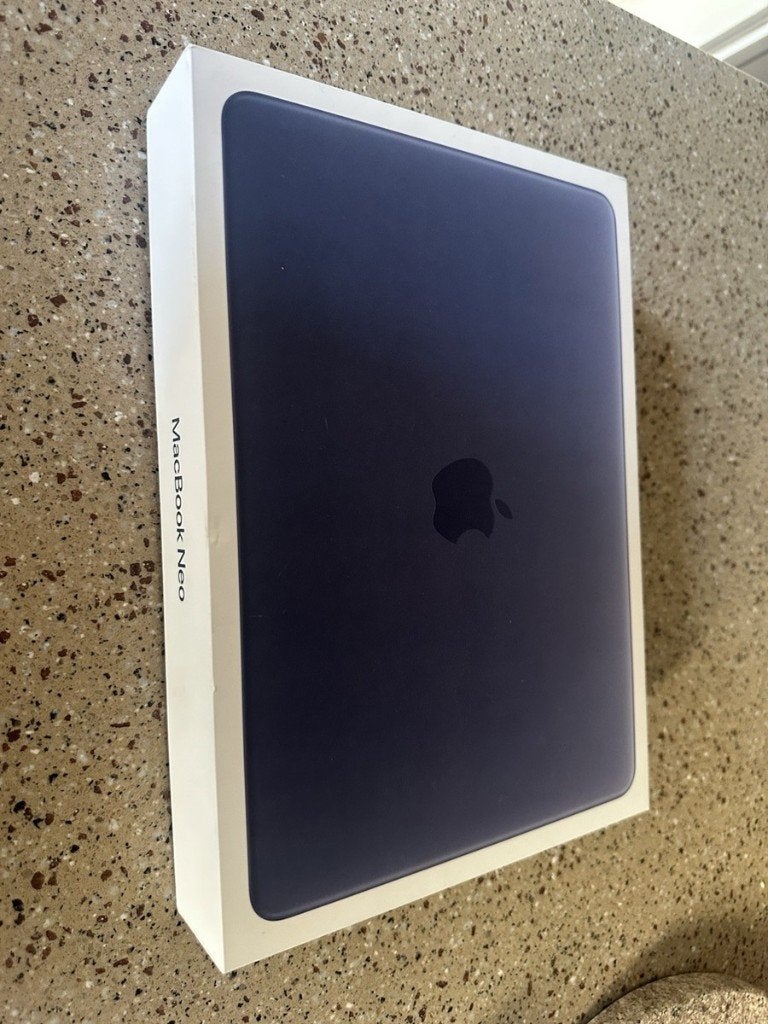 Apple MacBook Neo - 13 inch - Indigo - 512GB - Touch ID, Computers en Software, Overige modellen, Qwerty, 8 GB, 13 inch