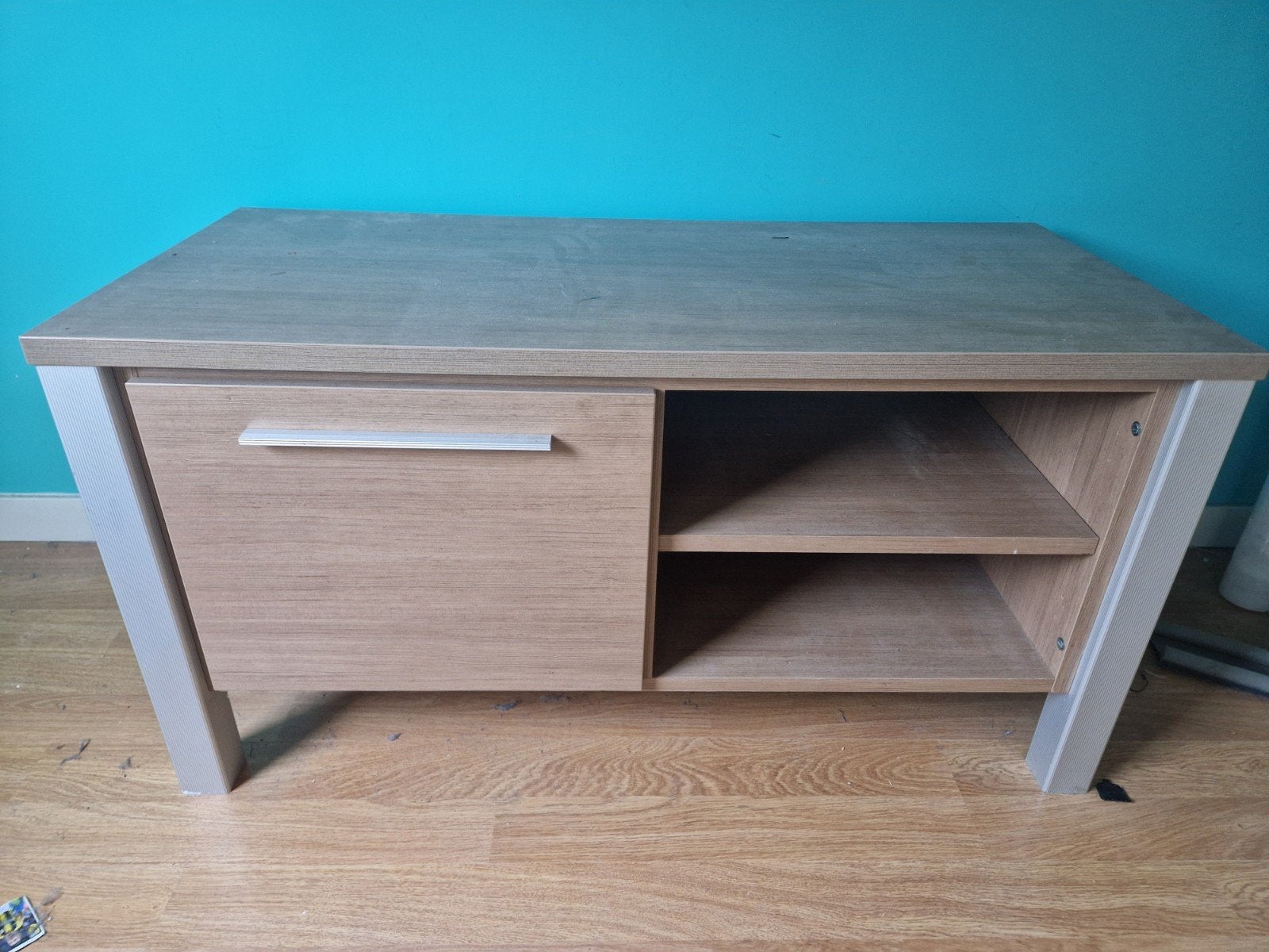 Tv kastje. Oud eiken met alu 116,5 x 53x 61cm, Huis en Inrichting, Kasten | Televisiemeubels, Ophalen, Gebruikt, 100 tot 150 cm