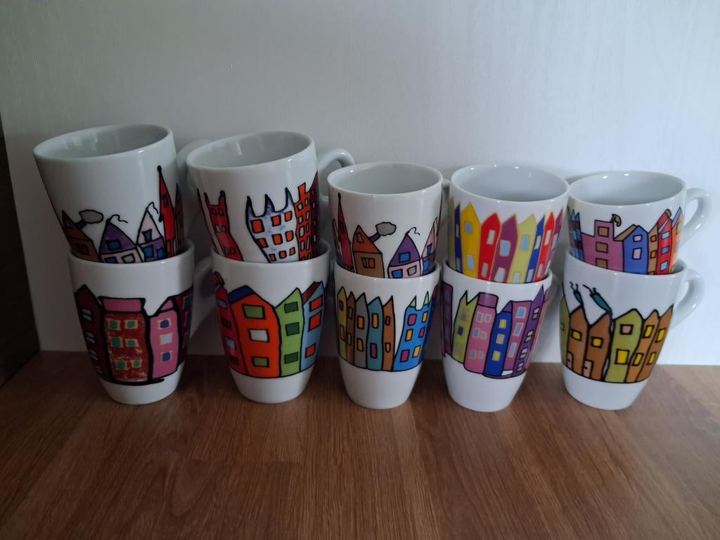 10 Yong espresso kopjes in 2 maten - Zo goed als nieuw, Huis en Inrichting, Keramiek, Ophalen of Verzenden, Zo goed als nieuw