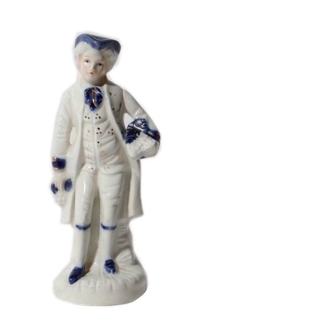 Beeldje jongen Petit MARQUIS wit met blauw porselein, Ophalen of Verzenden, Zo goed als nieuw, Mens