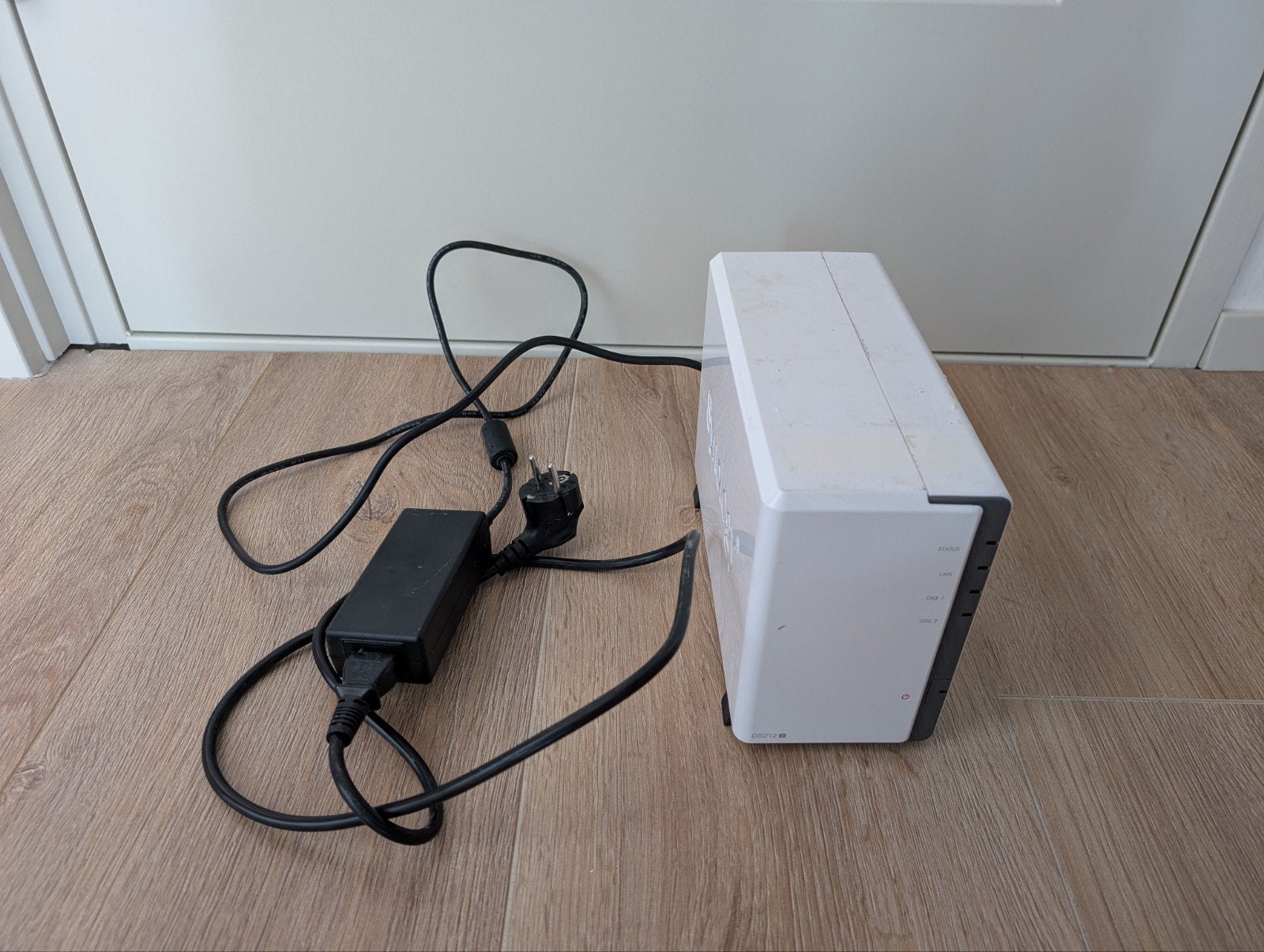 Synology DS212j NAS met 2x 1TB HDD en DSM 6, Ophalen of Verzenden, Gebruikt
