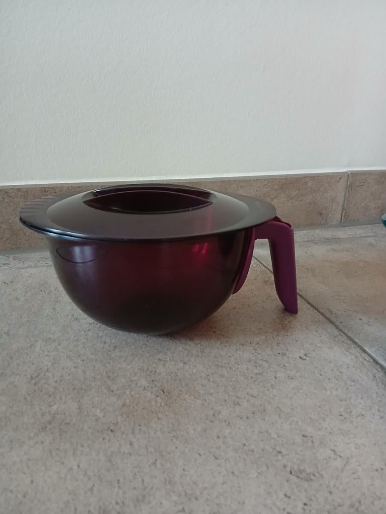 Tupperware magnetron microplus microcook 1.5 liter maatkan., Ophalen of Verzenden, Gebruikt, Rood, Beker of Kan