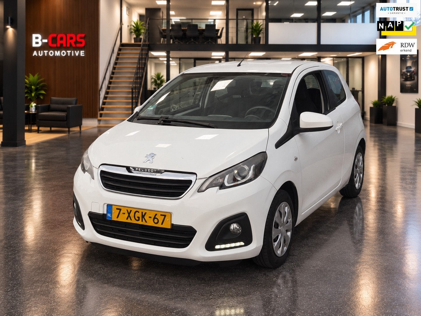 Peugeot 108 1.0 VTi Active Nap|Airco!, Voorwielaandrijving, Euro 5, Gebruikt, 4 stoelen