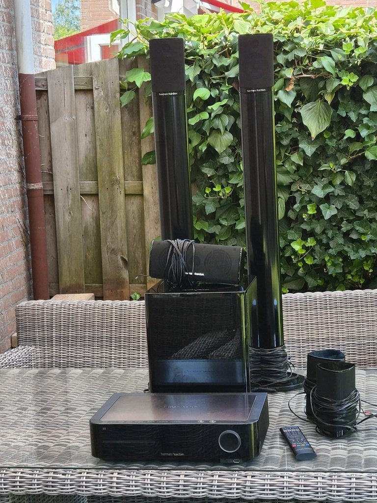 Harman Kardon BDS 570 + HKTS-speakerset (satellieten + sub)., Gebruikt, Blu-ray-speler, 70 watt of meer, 5.1-systeem