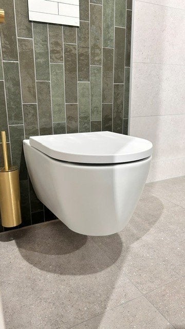 Toilet mat wit spoelrandloos, Ophalen, Zo goed als nieuw, Toilet