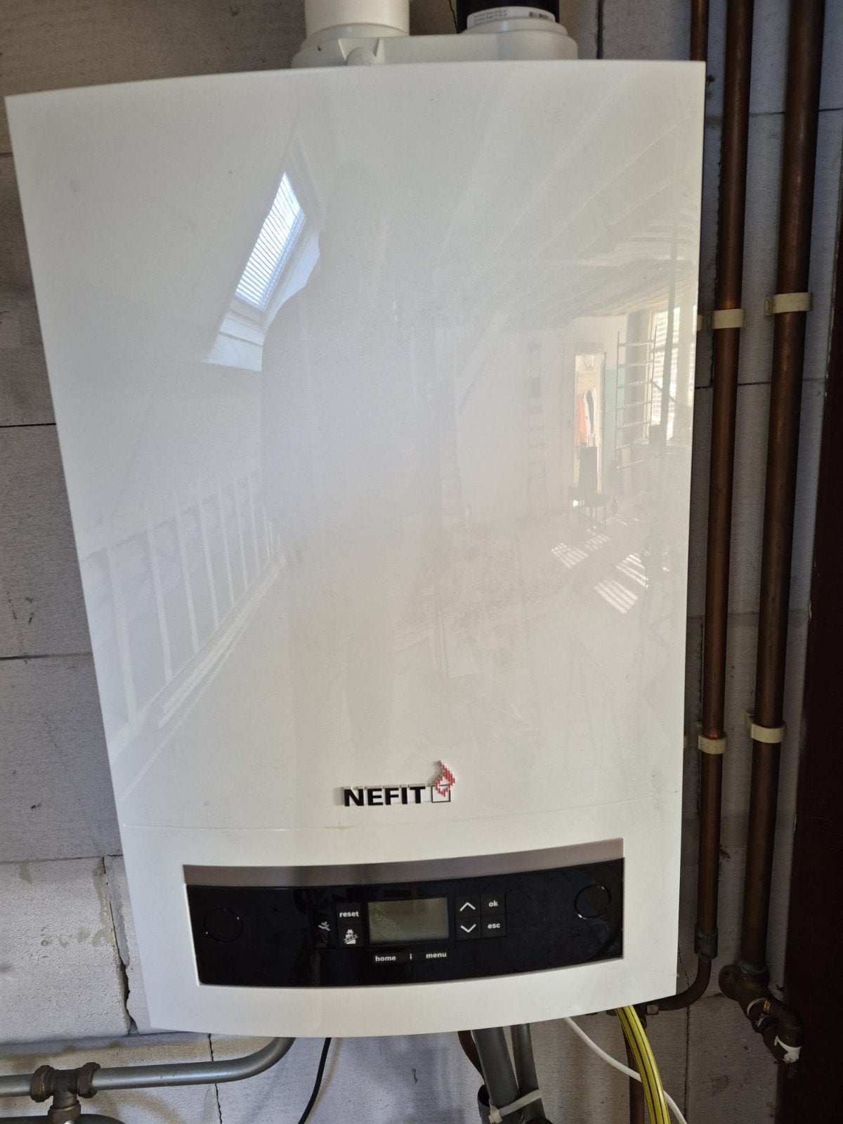 Nefit CV ketel uit 2022, Ophalen, 30 tot 80 cm, Cv-ketel of Combi-ketel, Minder dan 60 cm