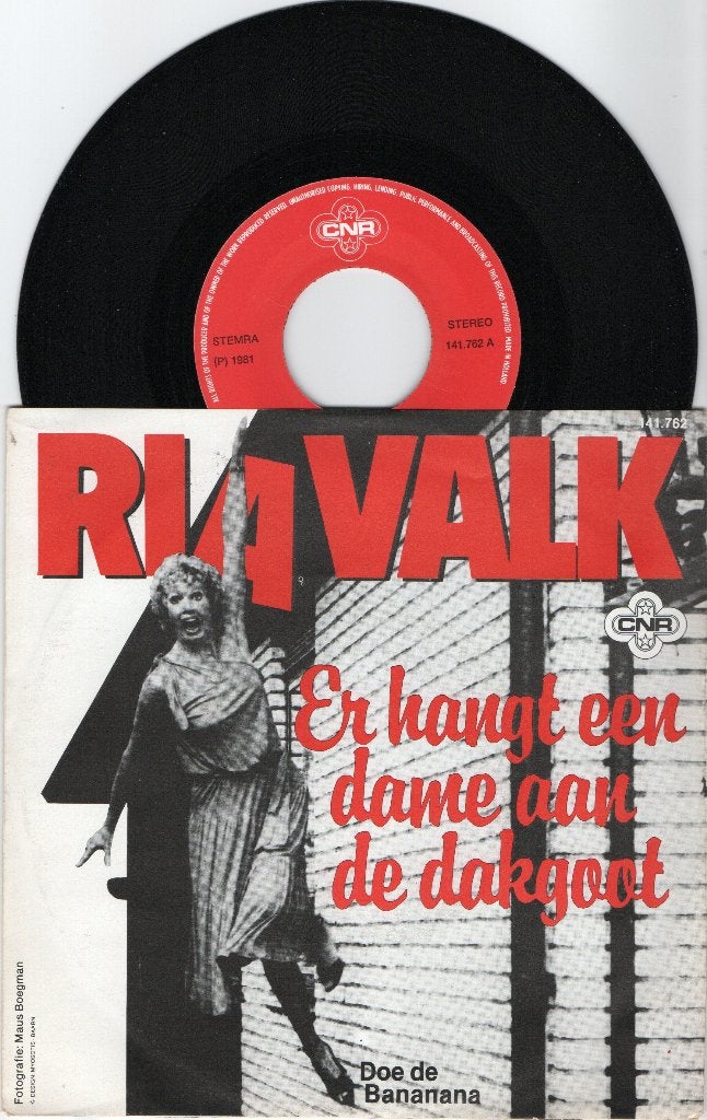 Ria Valk – Er Hangt Een Dame Aan De Dakgoot, Ophalen of Verzenden, Zo goed als nieuw, 7 inch, Levenslied of Smartlap
