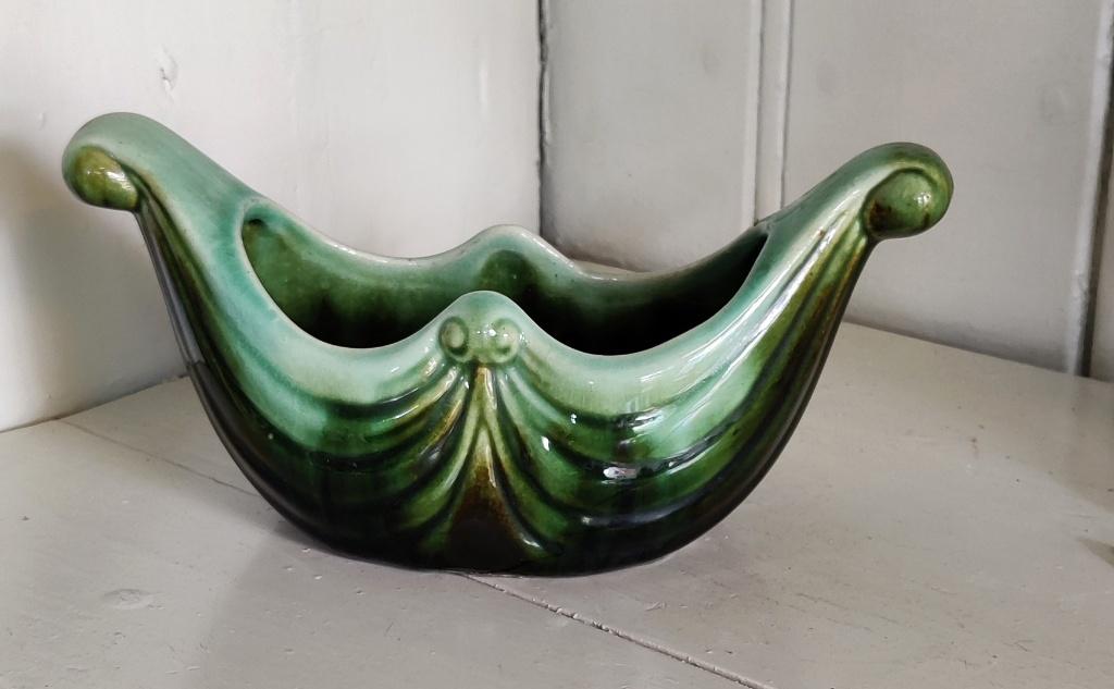 Mooie oude groene aardewerk sierbak uit Belgie, Ophalen of Verzenden, Zo goed als nieuw, Overige vormen, Aardewerk