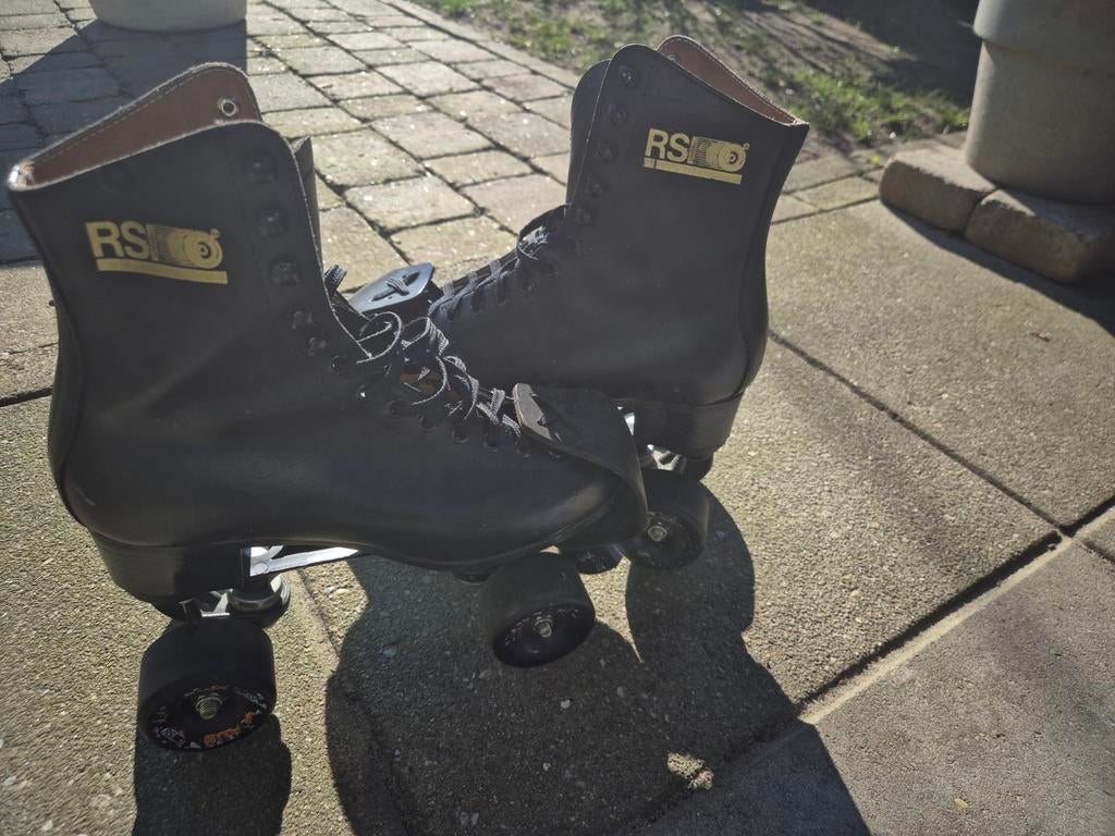 Zwarte rolschaatsen - Klassiek model rsi professional, Ophalen, Gebruikt, Dames