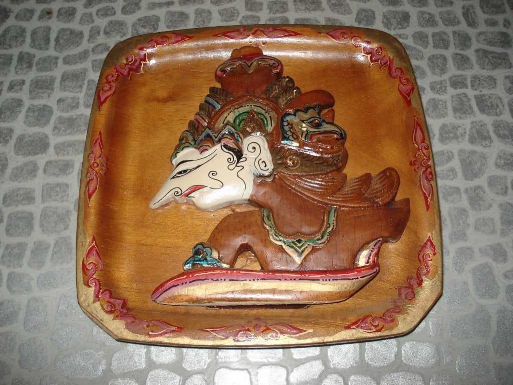 oosterse kunst  indonesie   Wandschaal Wandbord, Antiek en Kunst, Hout, Wanddecoratie, Bruin, Ophalen of Verzenden